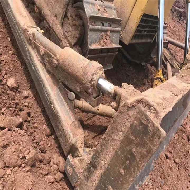 High Quality komatsu D65p D65px D50p D40p Original Japan Used Crawler Bulldozer with Ripper - Бульдозер: фото 3 High Quality komatsu D65p D65px D50p D40p Original Japan Used Crawler Bulldozer with Ripper - Бульдозер: фото 3