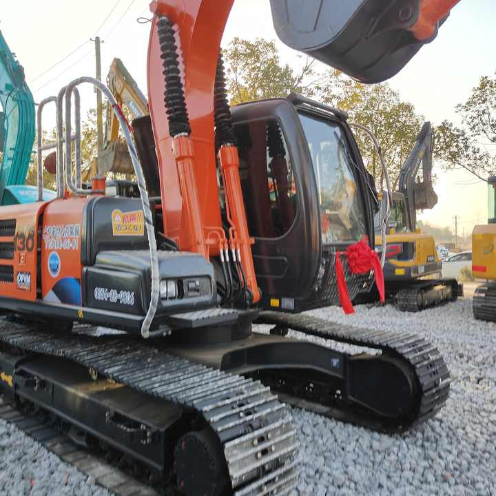 Japan Original Hitachi ZX130 Crawler Excavator Perfect for Various Projects Available Used Excavators for Sale - Гусеничный экскаватор: фото 2 Japan Original Hitachi ZX130 Crawler Excavator Perfect for Various Projects Available Used Excavators for Sale - Гусеничный экскаватор: фото 2