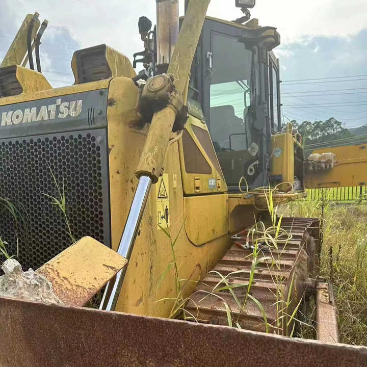 Komatsu D65 Used Bulldozer , Original Condition Painting komatsu Bulldozer , Komatsu D50p D65p D85p - Бульдозер: фото 1 Komatsu D65 Used Bulldozer , Original Condition Painting komatsu Bulldozer , Komatsu D50p D65p D85p - Бульдозер: фото 1