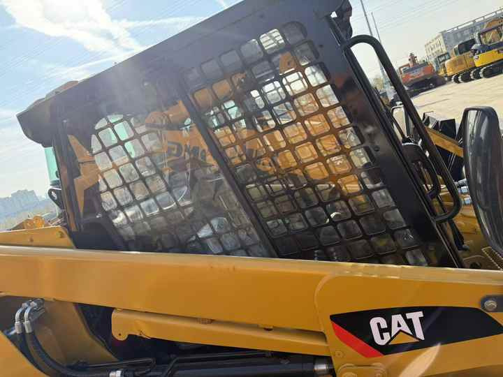 Second Hand Cheap Caterpillar CAT246D with Perfect Function Mini Skid Steers Used Cat246c 246D Backhoe Loader on Sale - Мини-погрузчик с бортовым поворотом: фото 4 Second Hand Cheap Caterpillar CAT246D with Perfect Function Mini Skid Steers Used Cat246c 246D Backhoe Loader on Sale - Мини-погрузчик с бортовым поворотом: фото 4