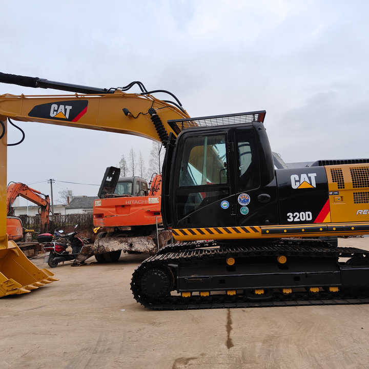 Second Hand Excavator 330D Used Low Price Caterpillar CAT 312D 315D 320D 325D in Good Condition - Гусеничный экскаватор: фото 1 Second Hand Excavator 330D Used Low Price Caterpillar CAT 312D 315D 320D 325D in Good Condition - Гусеничный экскаватор: фото 1