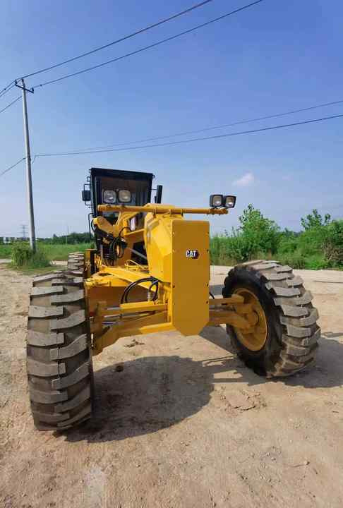 Used Caterpillar CAT 140k Land Road Motor Grader CAT140k Used Grader Cheap Price for Sale - Грейдер: фото 2 Used Caterpillar CAT 140k Land Road Motor Grader CAT140k Used Grader Cheap Price for Sale - Грейдер: фото 2