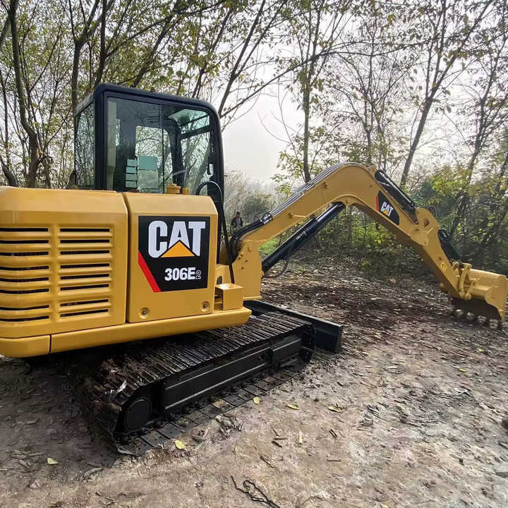Used Excavators CAT306E Used Japanese Caterpillar Mini 306E2 Excavators for Sale at Cheap Prices - Мини-экскаватор: фото 1 Used Excavators CAT306E Used Japanese Caterpillar Mini 306E2 Excavators for Sale at Cheap Prices - Мини-экскаватор: фото 1