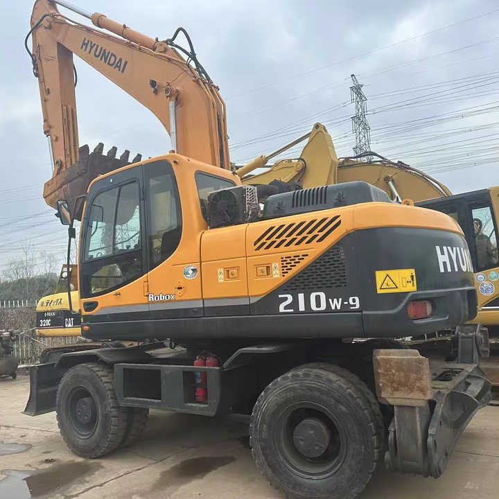 Used Hyundai Korea Hydraulic Excavator Hyundai 210-9 Excavator Excellent Condition 21 Ton Used Excavator For Sale - Экскаватор: фото 1 Used Hyundai Korea Hydraulic Excavator Hyundai 210-9 Excavator Excellent Condition 21 Ton Used Excavator For Sale - Экскаватор: фото 1