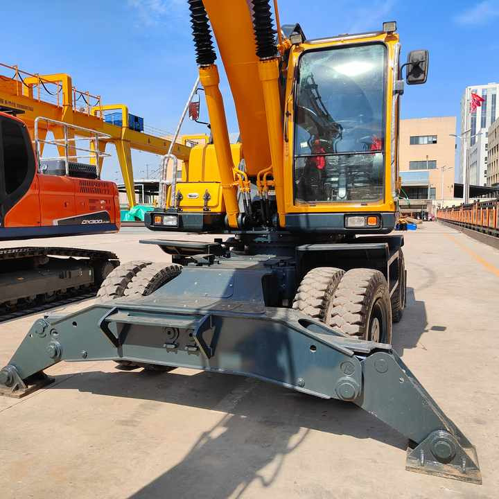 Well-Maintained Hyundai 210-9Used Wheel Excavator Construction Machine | No Major Repairs | Price Negotiable - Колёсный экскаватор: фото 4 Well-Maintained Hyundai 210-9Used Wheel Excavator Construction Machine | No Major Repairs | Price Negotiable - Колёсный экскаватор: фото 4