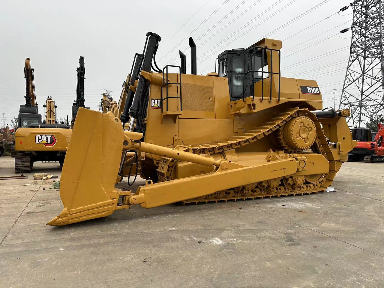CATERPILLAR D10R - Бульдозер: фото 4 CATERPILLAR D10R - Бульдозер: фото 4