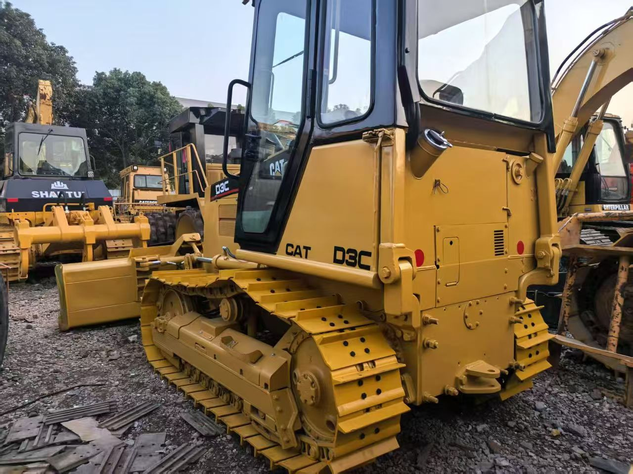 CATERPILLAR D3C - Бульдозер: фото 2 CATERPILLAR D3C - Бульдозер: фото 2