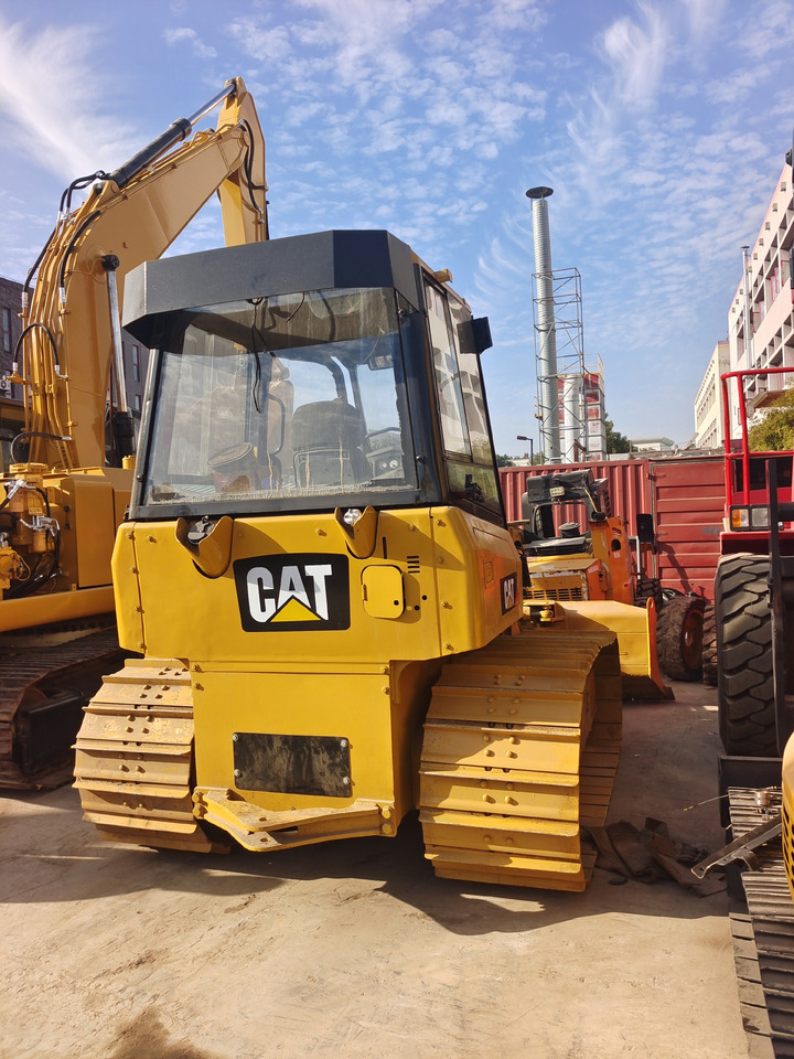 CATERPILLAR D3K - Бульдозер: фото 3 CATERPILLAR D3K - Бульдозер: фото 3