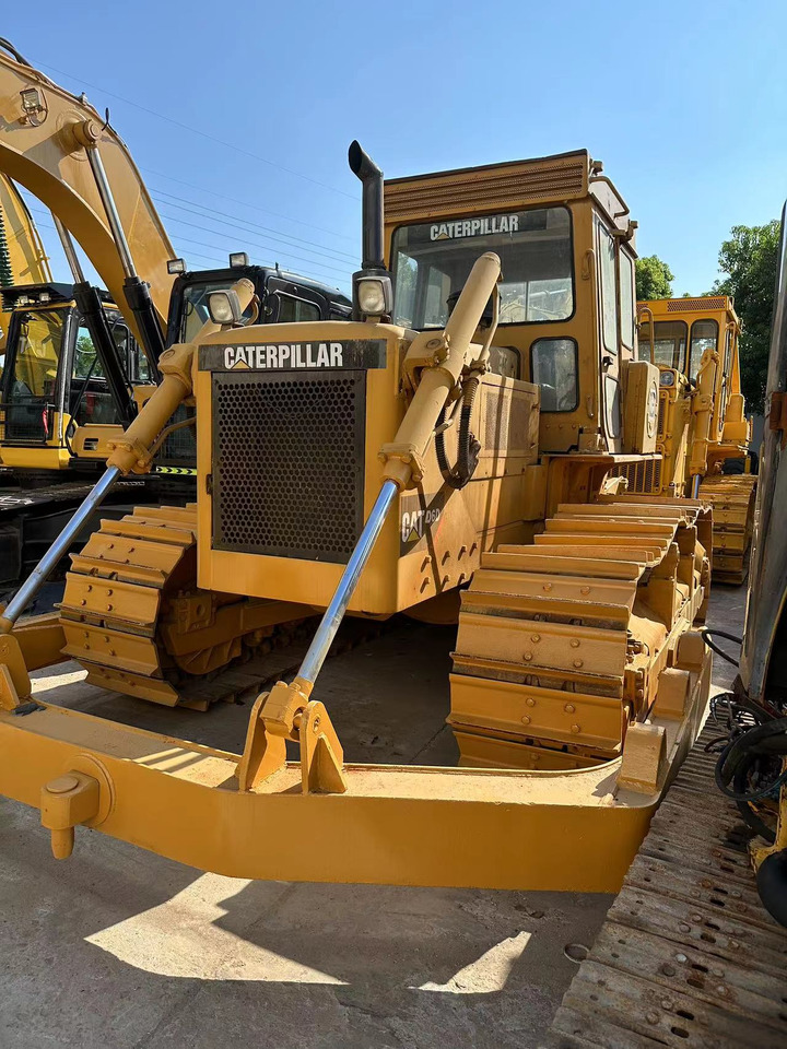 CATERPILLAR D6D - Бульдозер: фото 1 CATERPILLAR D6D - Бульдозер: фото 1