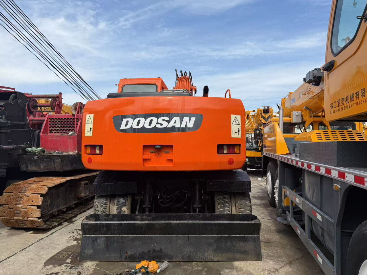 DOOSAN DH150W-7 - Колёсный экскаватор: фото 2 DOOSAN DH150W-7 - Колёсный экскаватор: фото 2