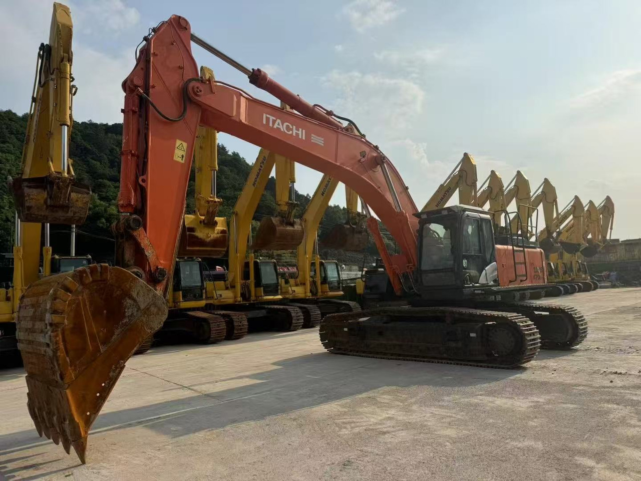 HITACHI ZX470-5G - Гусеничный экскаватор: фото 1 HITACHI ZX470-5G - Гусеничный экскаватор: фото 1