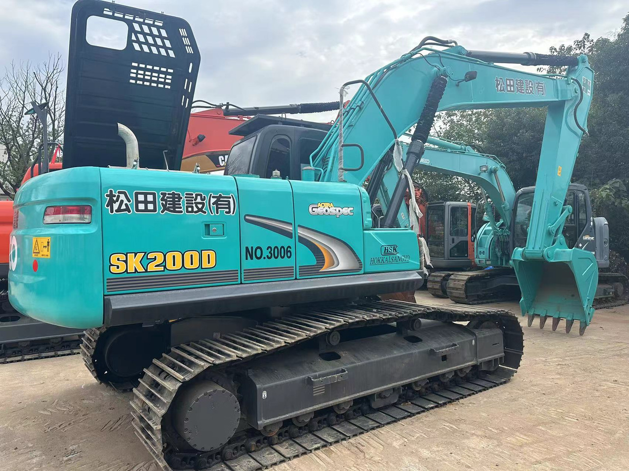 KOBELCO SK200D - Мини-экскаватор: фото 1 KOBELCO SK200D - Мини-экскаватор: фото 1