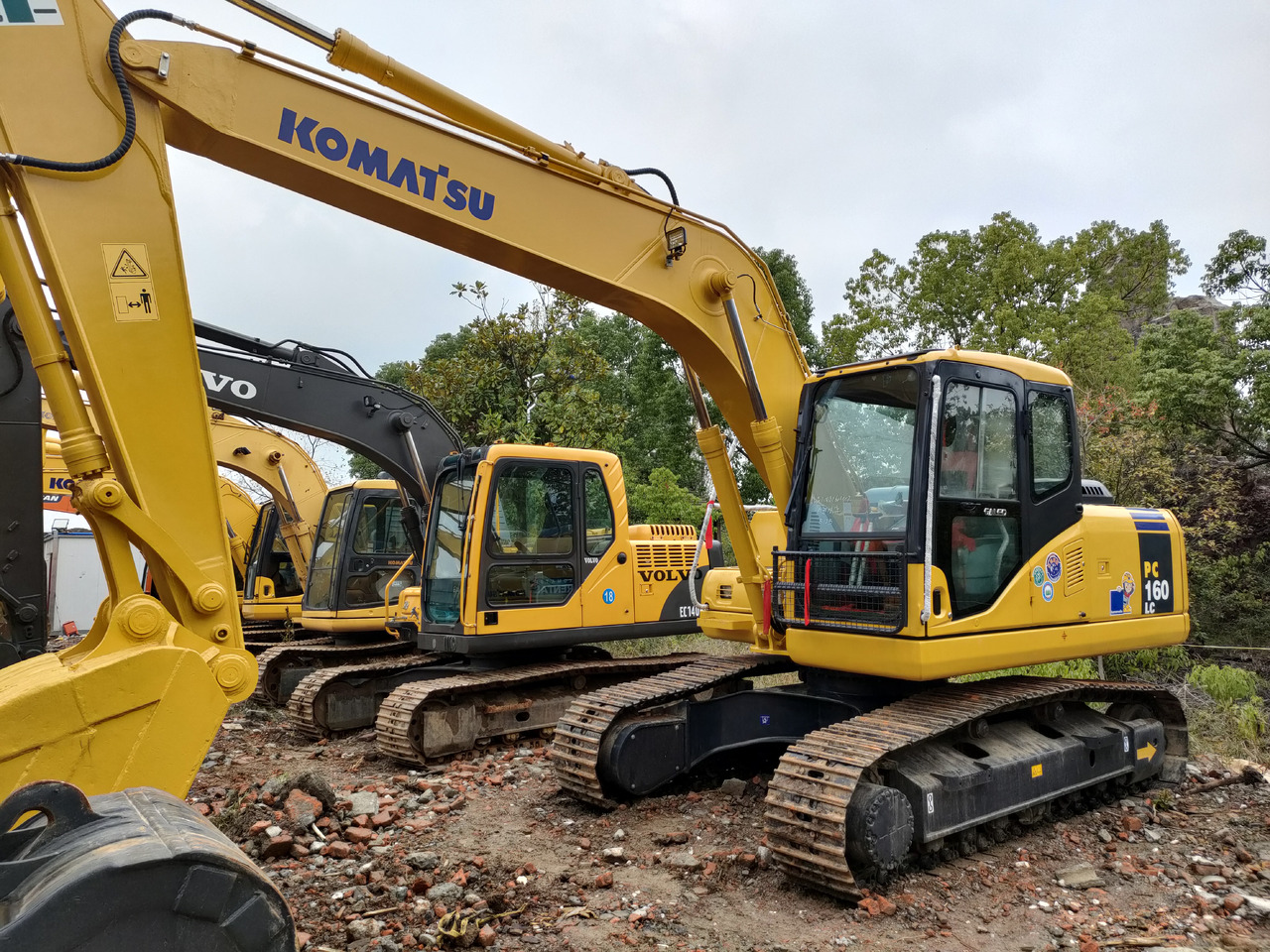 KOMATSU PC160-7 - Гусеничный экскаватор: фото 3 KOMATSU PC160-7 - Гусеничный экскаватор: фото 3