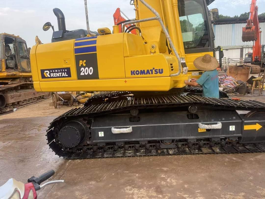 KOMATSU PC200-8 - Гусеничный экскаватор: фото 4 KOMATSU PC200-8 - Гусеничный экскаватор: фото 4