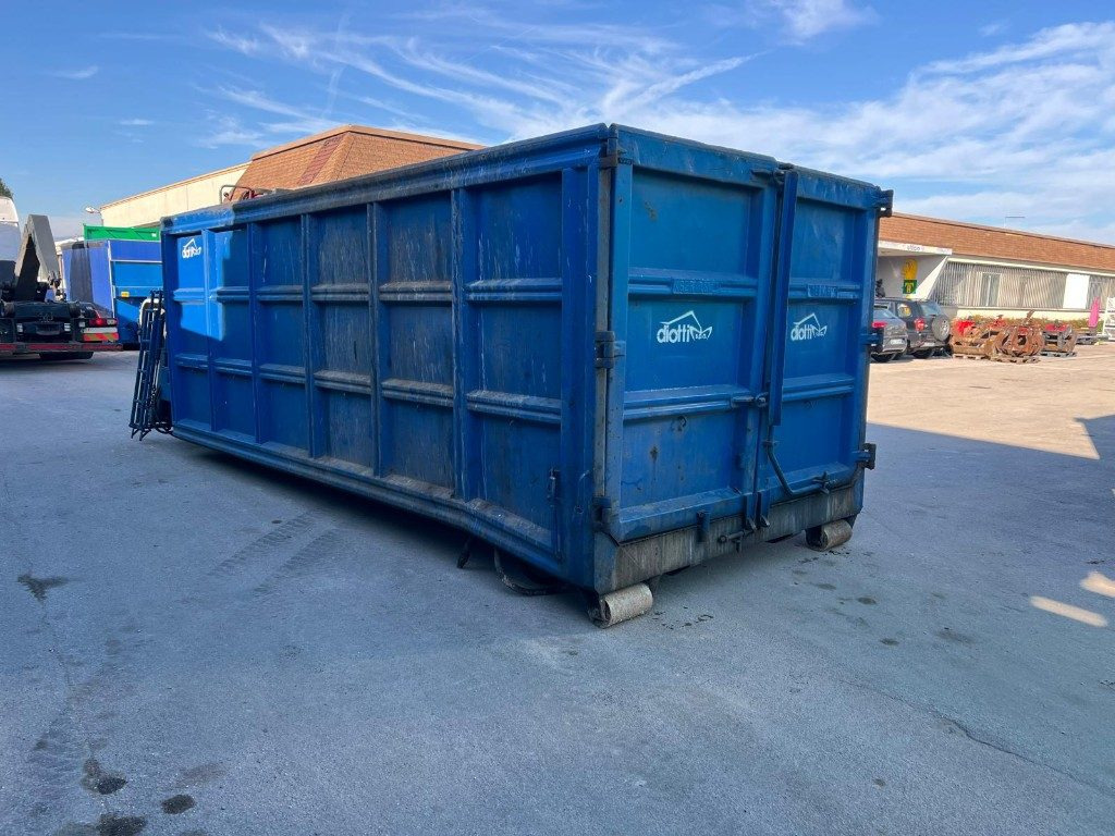 CONTAINER SCARRABILE USATO A CIELO APERTO CON GRU - Контейнер для мультилифта: фото 4 CONTAINER SCARRABILE USATO A CIELO APERTO CON GRU - Контейнер для мультилифта: фото 4