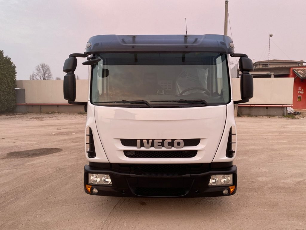 Крюковой мультилифт IVECO EUROCARGO 80 E18 CON IMPIANTO SCARRABILE NUO: фото 13 Крюковой мультилифт IVECO EUROCARGO 80 E18 CON IMPIANTO SCARRABILE NUO: фото 13