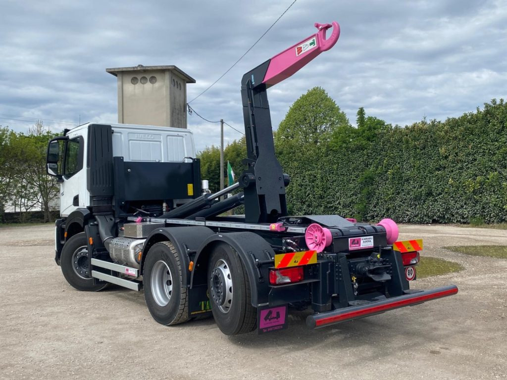 IVECO X-WAY AD280X48Y NUOVO SCARRABILE PASSO 3120 - Крюковой мультилифт: фото 5 IVECO X-WAY AD280X48Y NUOVO SCARRABILE PASSO 3120 - Крюковой мультилифт: фото 5