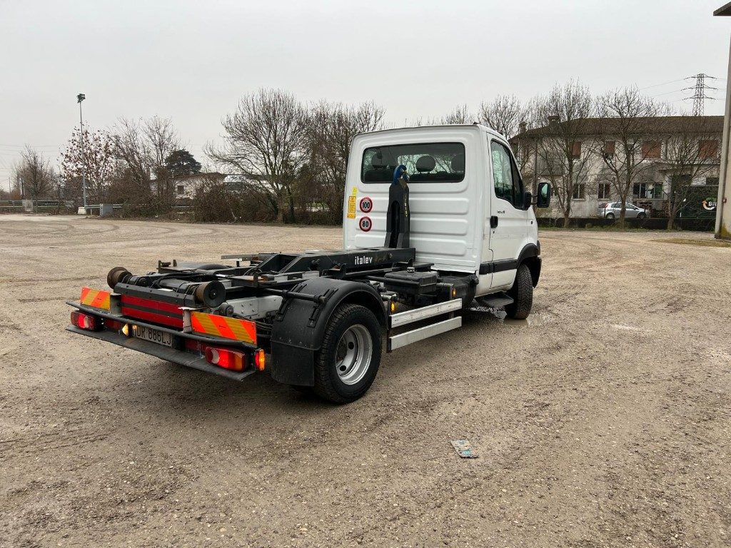 RENAULT MASCOTT SCARRABILE - Крюковой мультилифт: фото 4 RENAULT MASCOTT SCARRABILE - Крюковой мультилифт: фото 4