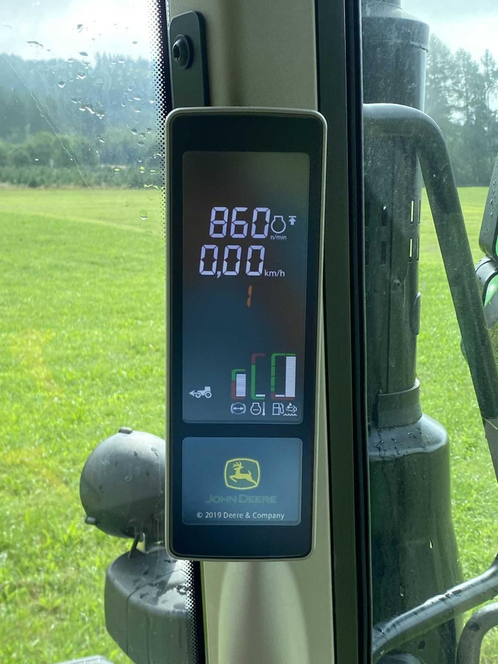 Новый Трактор John Deere 6100 M AutoQuadEco: фото 10