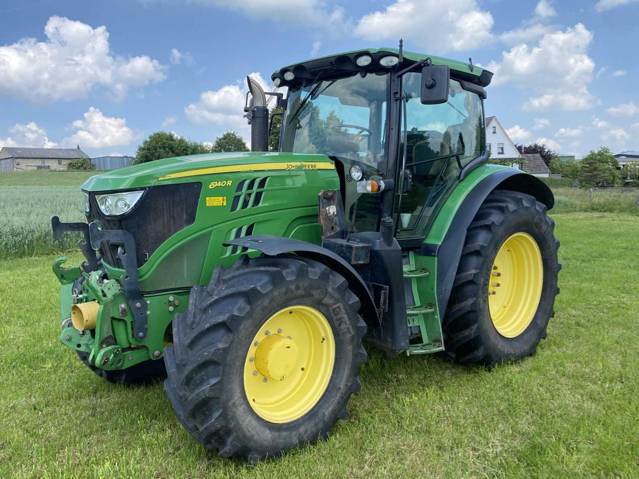 John Deere 6140 R - Трактор: фото 1 John Deere 6140 R - Трактор: фото 1