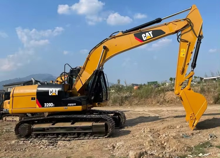 CATERPILLAR Crawler excavator Used excavator cat320 Japan brand Used CAT 320 Excavator Caterpillar 320D Crawler Excavator CAT320 used digger for sale - Гусеничный экскаватор: фото 4 CATERPILLAR Crawler excavator Used excavator cat320 Japan brand Used CAT 320 Excavator Caterpillar 320D Crawler Excavator CAT320 used digger for sale - Гусеничный экскаватор: фото 4