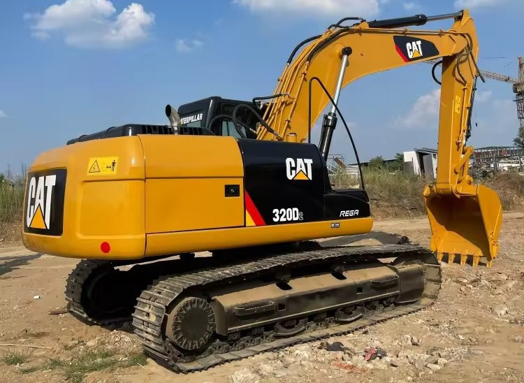 CATERPILLAR Crawler excavator Used excavator cat320 Japan brand Used CAT 320 Excavator Caterpillar 320D Crawler Excavator CAT320 used digger for sale - Гусеничный экскаватор: фото 1 CATERPILLAR Crawler excavator Used excavator cat320 Japan brand Used CAT 320 Excavator Caterpillar 320D Crawler Excavator CAT320 used digger for sale - Гусеничный экскаватор: фото 1