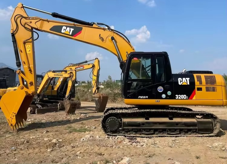 CATERPILLAR heavy Excavator CAT 320d 320D2 320D2L 323D 325d Original US Used CAT 320d Excavator 20Tons Excavator CAT320C 320D 320d2 on sale - Гусеничный экскаватор: фото 1 CATERPILLAR heavy Excavator CAT 320d 320D2 320D2L 323D 325d Original US Used CAT 320d Excavator 20Tons Excavator CAT320C 320D 320d2 on sale - Гусеничный экскаватор: фото 1
