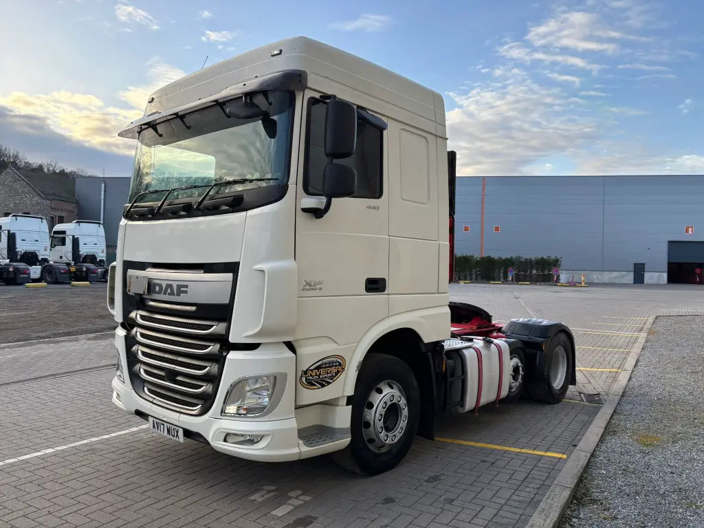 DAF XF 106.440 6x2 (ADR - Hydraulic) - RHD (WUX) - Тягач: фото 2 DAF XF 106.440 6x2 (ADR - Hydraulic) - RHD (WUX) - Тягач: фото 2