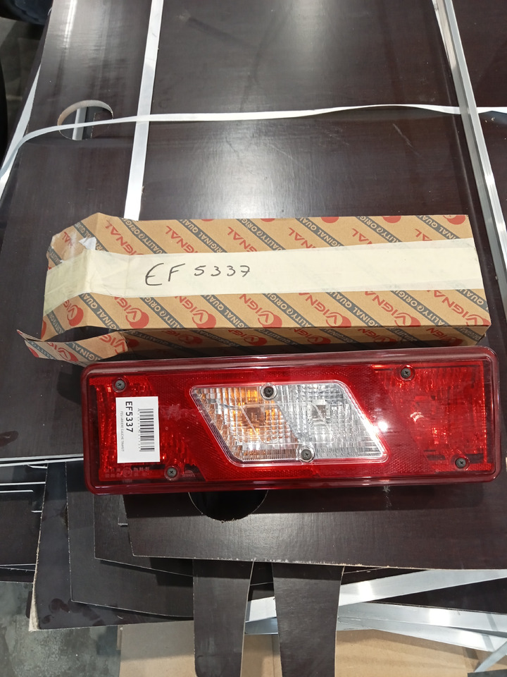 Trouillet FEU ARRIERE GAUCHE TRANSIT - Задний фонарь: фото 1 Trouillet FEU ARRIERE GAUCHE TRANSIT - Задний фонарь: фото 1