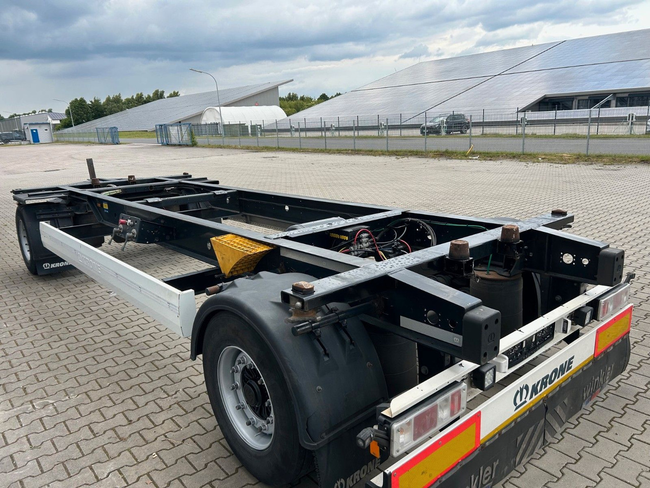 Krone AZW 18 eL3B7 Box Carrier BDF - Прицеп-контейнеровоз/ Сменный кузов: фото 4 Krone AZW 18 eL3B7 Box Carrier BDF - Прицеп-контейнеровоз/ Сменный кузов: фото 4