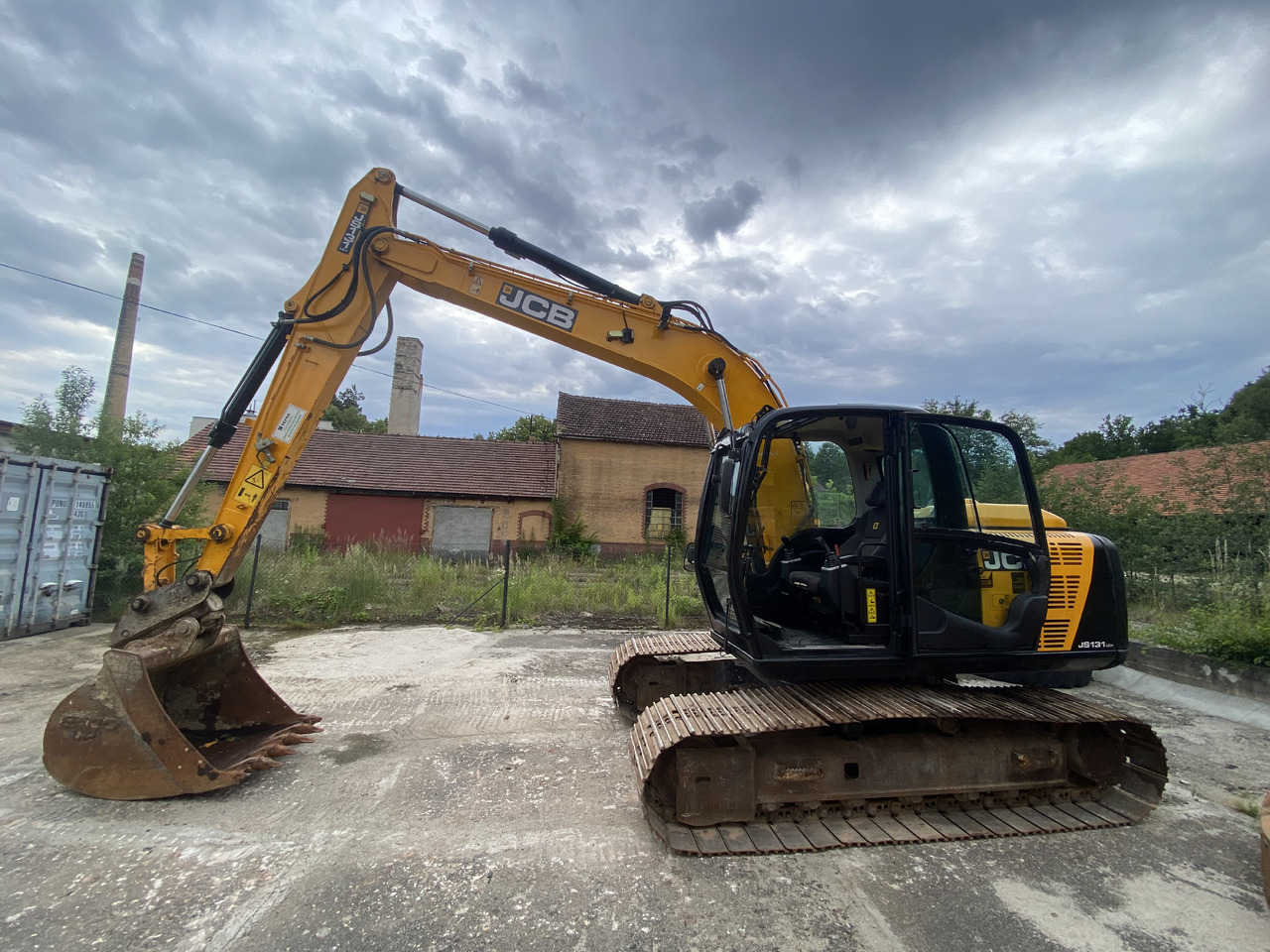 JCB JS131 - Гусеничный экскаватор: фото 1 JCB JS131 - Гусеничный экскаватор: фото 1