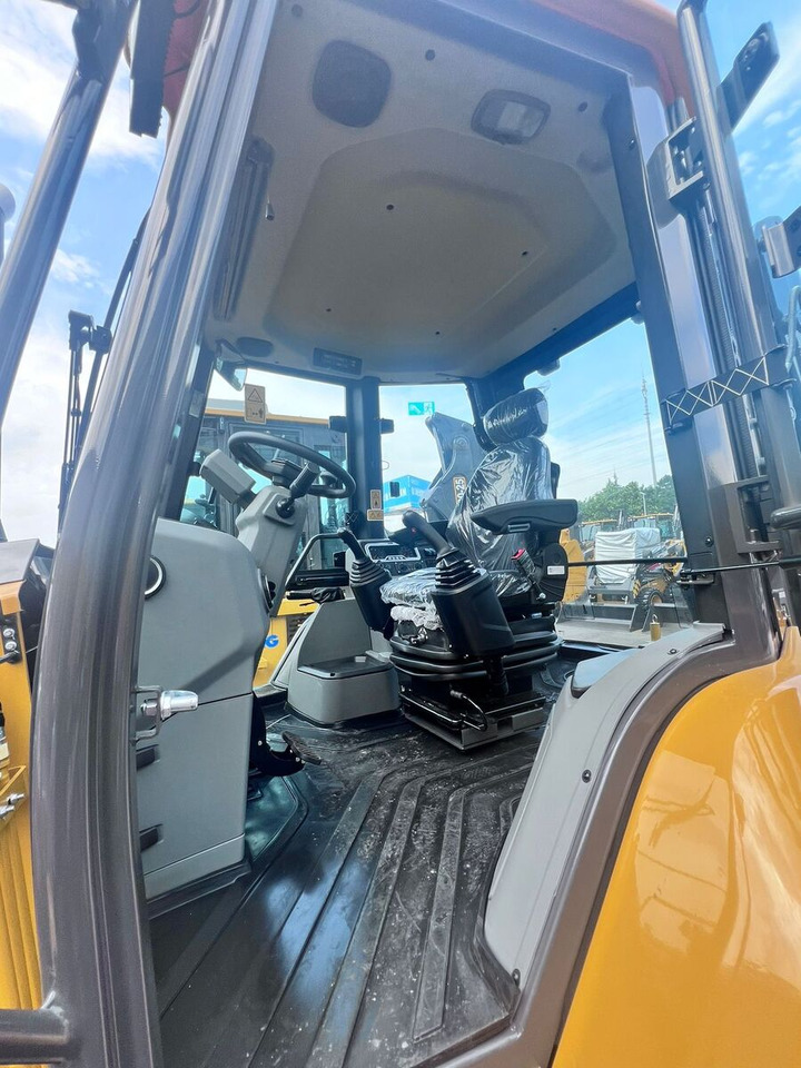 Новый Гусеничный мини-погрузчик New XCMG XC7-SR08 compact track loader: фото 8