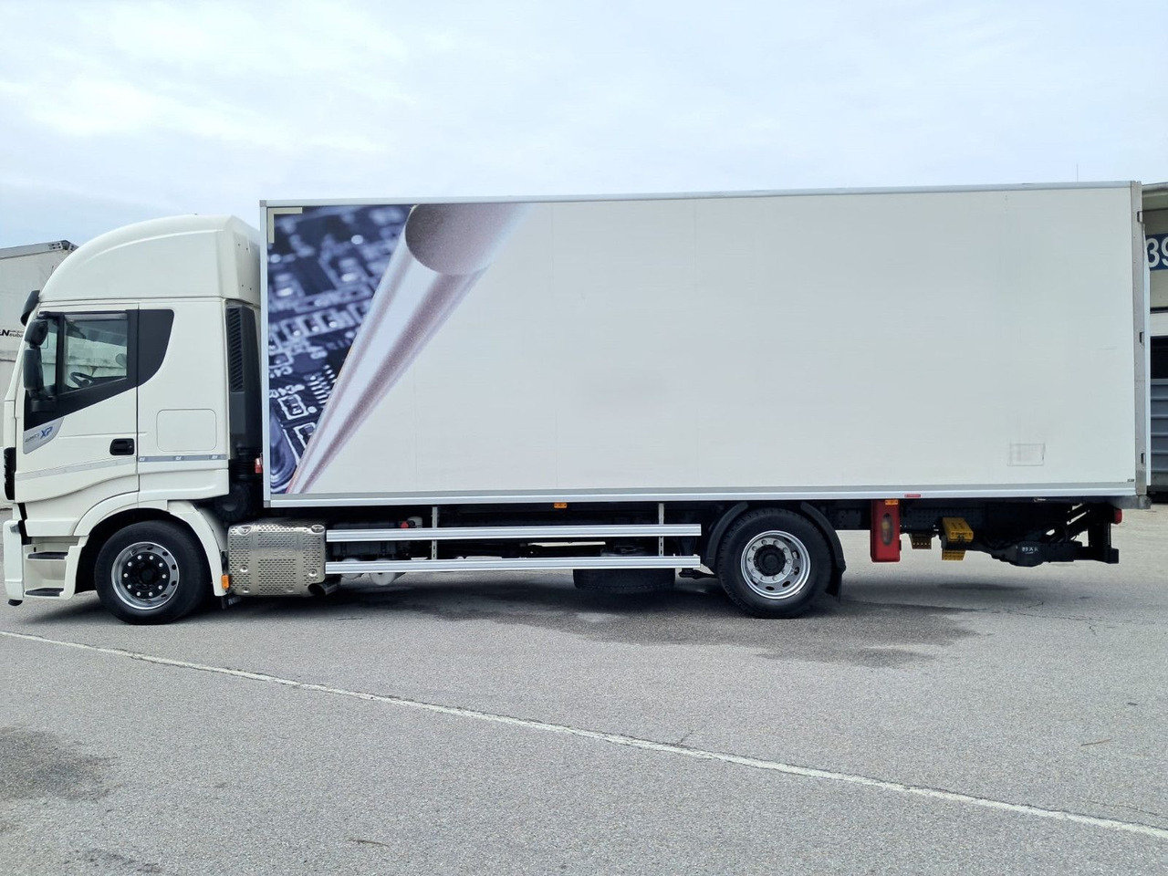 Iveco Stralis 460 Kühlkoffer | LBW | Klima | Retar - Рефрижератор: фото 4 Iveco Stralis 460 Kühlkoffer | LBW | Klima | Retar - Рефрижератор: фото 4