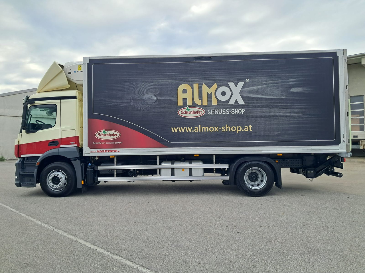 MERCEDES-BENZ Antos 1833 Kühlkoffer LBW | Standheizung | Euro 6 - Рефрижератор: фото 4 MERCEDES-BENZ Antos 1833 Kühlkoffer LBW | Standheizung | Euro 6 - Рефрижератор: фото 4