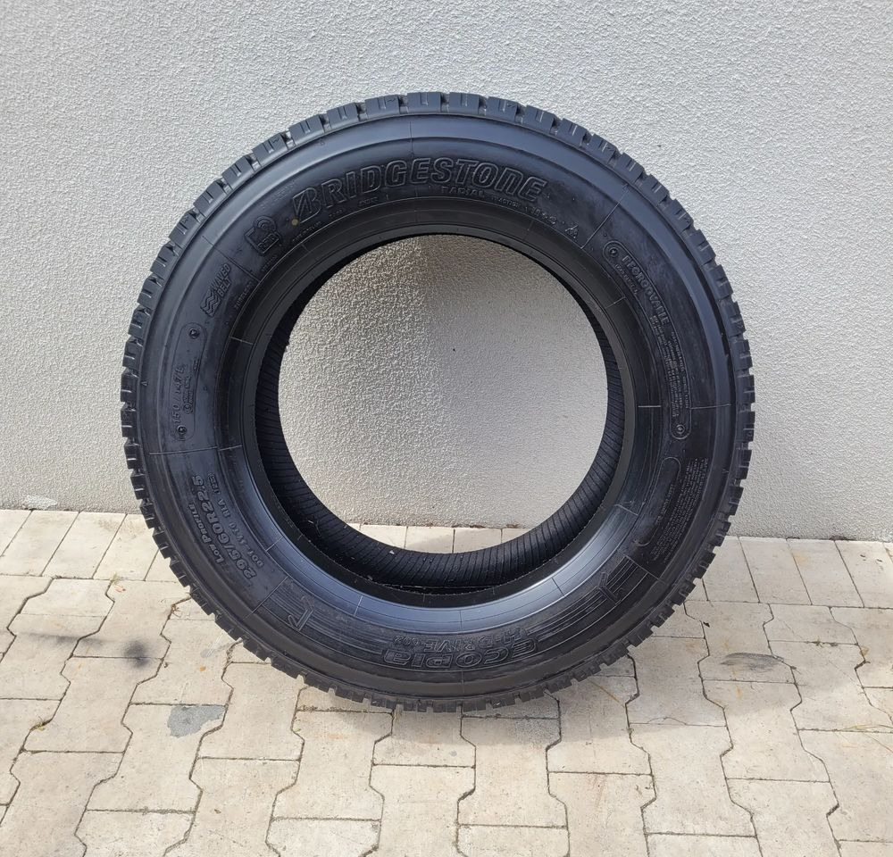 BRIDGESTON ECOPIA H DRIVE 295/60R22.5 2023R - Шина для Грузовиков: фото 1 BRIDGESTON ECOPIA H DRIVE 295/60R22.5 2023R - Шина для Грузовиков: фото 1