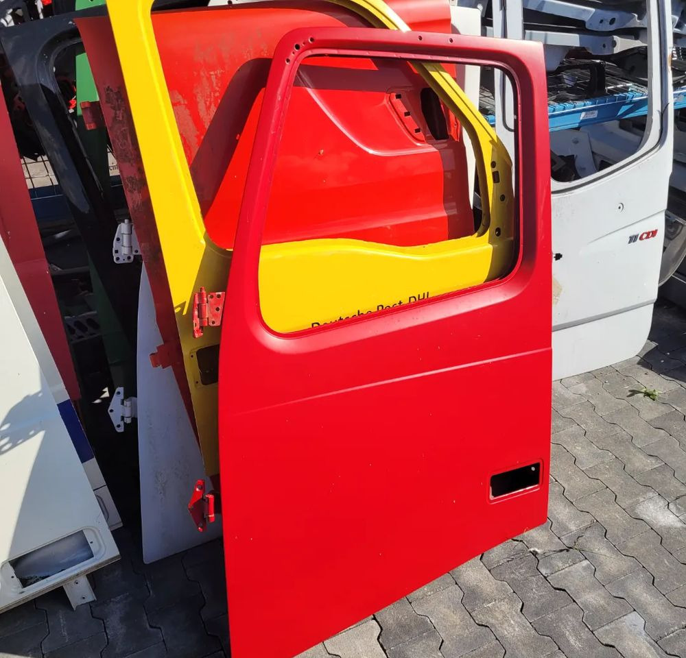 DRZWI LEWE VOLVO FH13 ORYGINAŁ - Дверь и запчасти для Грузовиков: фото 1 DRZWI LEWE VOLVO FH13 ORYGINAŁ - Дверь и запчасти для Грузовиков: фото 1