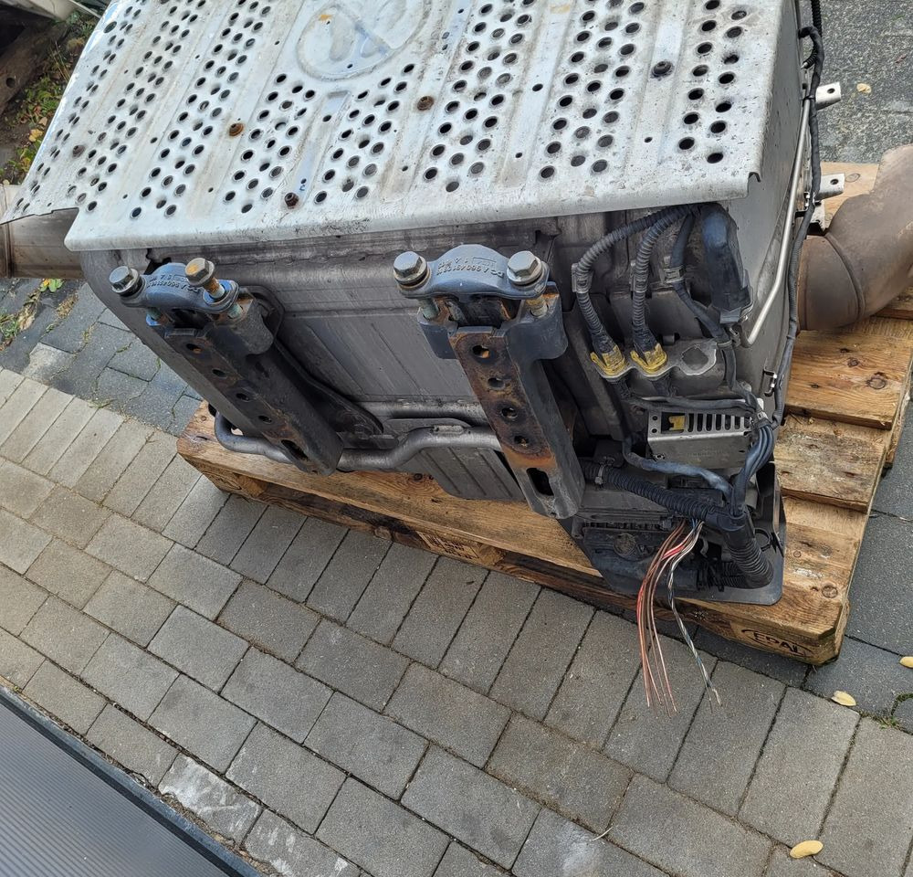 KATALIZATOR MERCEDES ACTROS MP4 A006 490 86 12 - Катализатор для Грузовиков: фото 2 KATALIZATOR MERCEDES ACTROS MP4 A006 490 86 12 - Катализатор для Грузовиков: фото 2