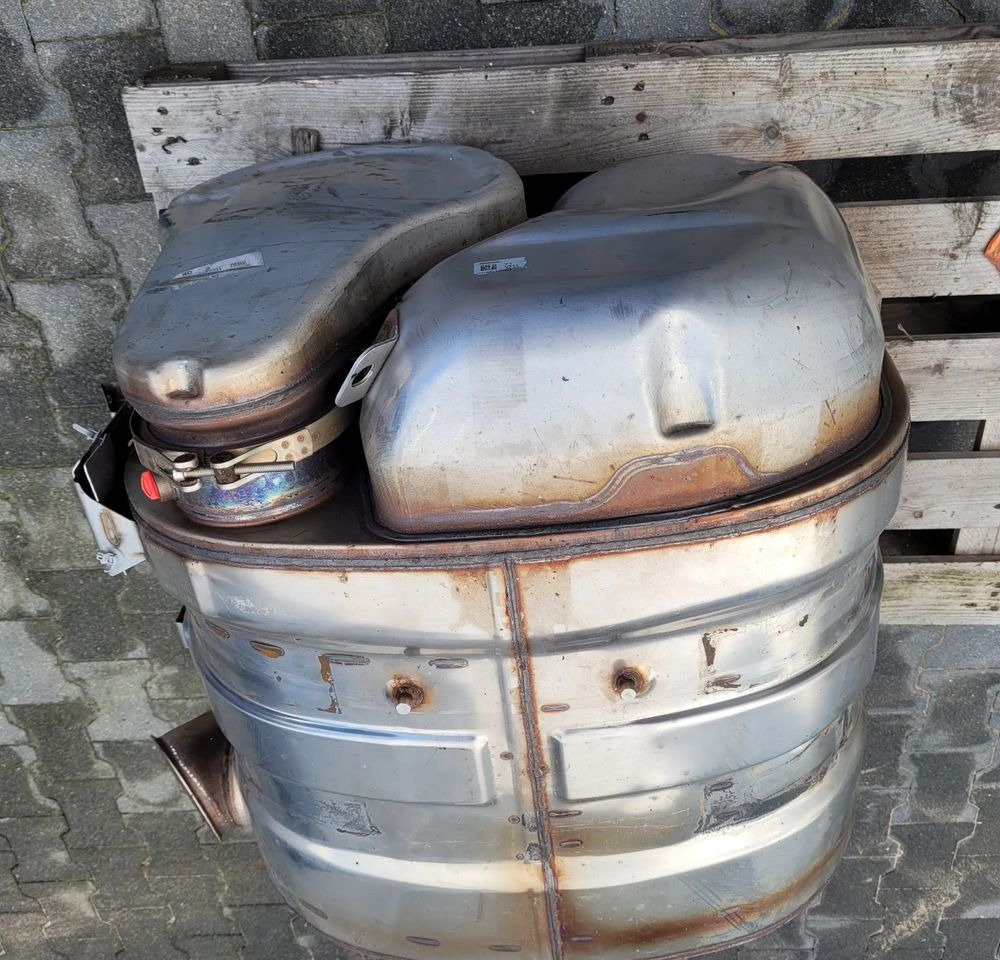 KATALIZATOR RENAULT RANGE T GAMA 23046491 CHWALIM116 - Катализатор для Грузовиков: фото 1 KATALIZATOR RENAULT RANGE T GAMA 23046491 CHWALIM116 - Катализатор для Грузовиков: фото 1