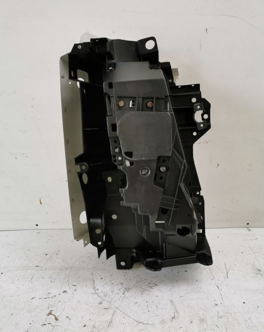 LAMPA GARNEK OKULAR VOLVO FH 13 lewy - Передняя фара для Грузовиков: фото 2 LAMPA GARNEK OKULAR VOLVO FH 13 lewy - Передняя фара для Грузовиков: фото 2