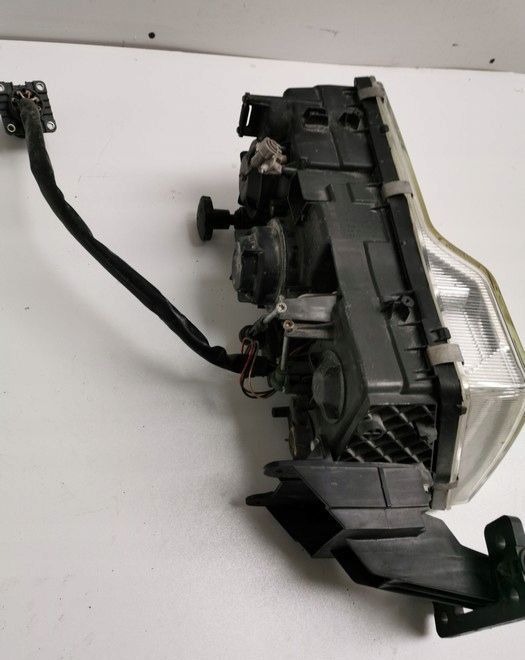 LAMPA VOLVO FH12 fh13 ORYGINAŁ PRAWA. - Передняя фара для Грузовиков: фото 2 LAMPA VOLVO FH12 fh13 ORYGINAŁ PRAWA. - Передняя фара для Грузовиков: фото 2