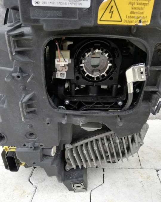 LAMPA XENON VOLVO FH4 FH 4 FM RH ORYGINAŁ - Передняя фара для Грузовиков: фото 4 LAMPA XENON VOLVO FH4 FH 4 FM RH ORYGINAŁ - Передняя фара для Грузовиков: фото 4