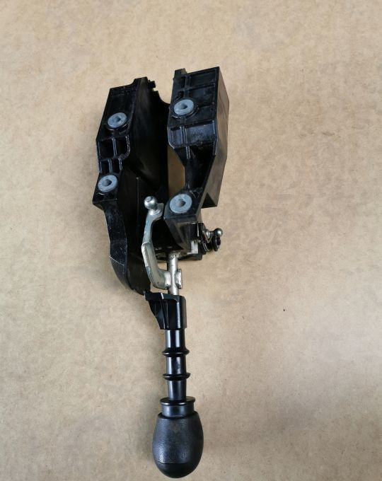 LEWAREK BIEGÓW WYBIERAK IVECO DAILY 6B. - Рычаг переключения передач для Фургонов: фото 3 LEWAREK BIEGÓW WYBIERAK IVECO DAILY 6B. - Рычаг переключения передач для Фургонов: фото 3