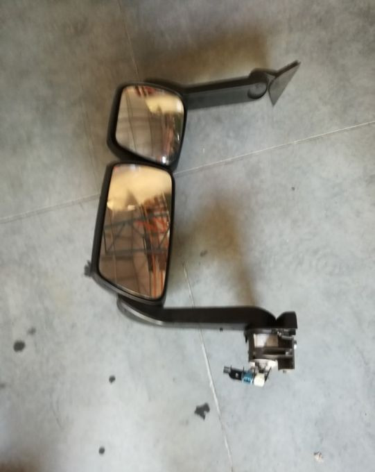 LUSTERKO IVECO EUROCARGO ELEKTRYCZNE LH. ORYGINAŁ - Зеркало заднего вида: фото 1 LUSTERKO IVECO EUROCARGO ELEKTRYCZNE LH. ORYGINAŁ - Зеркало заднего вида: фото 1