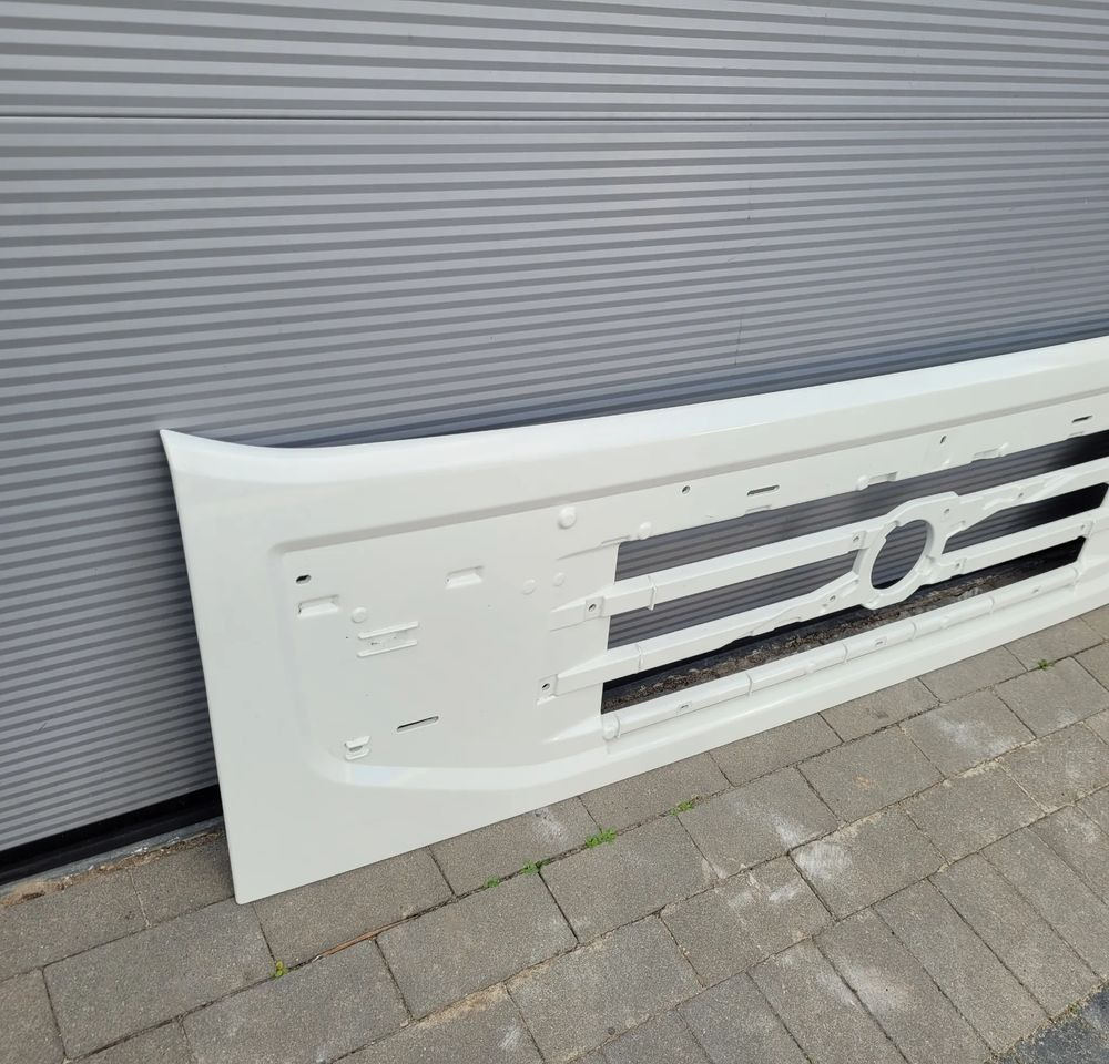 MASKA ATRAPA VOLVO FMX ORYGINAŁ 82257549 CHWALIM116 - Капот для Грузовиков: фото 2 MASKA ATRAPA VOLVO FMX ORYGINAŁ 82257549 CHWALIM116 - Капот для Грузовиков: фото 2