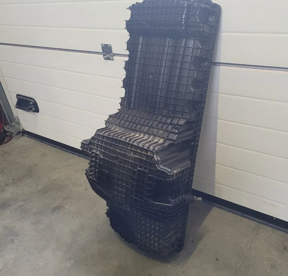 MISKA OLEJOWA MERCEDES ACTROS AXOR MP4 A470 010 43 13 - Масляный поддон для Грузовиков: фото 3 MISKA OLEJOWA MERCEDES ACTROS AXOR MP4 A470 010 43 13 - Масляный поддон для Грузовиков: фото 3