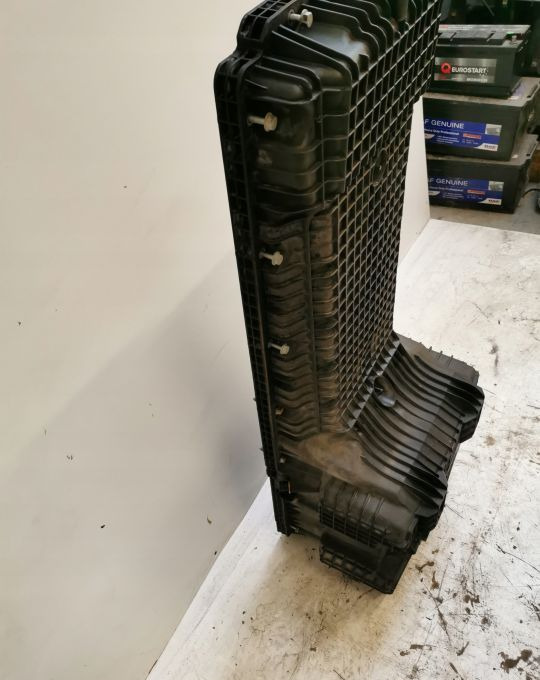 MISKA OLEJU MERCEDES ACTROS MP4 A4730101013/002 - Масляный поддон для Грузовиков: фото 4 MISKA OLEJU MERCEDES ACTROS MP4 A4730101013/002 - Масляный поддон для Грузовиков: фото 4