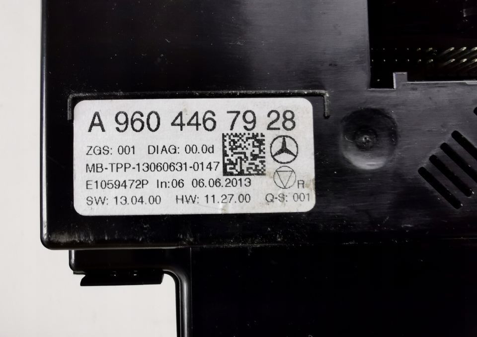 PANEL KLIMATYZACJI ACTROS MP4 A9604467928 - Компрессор кондиционера для Грузовиков: фото 2 PANEL KLIMATYZACJI ACTROS MP4 A9604467928 - Компрессор кондиционера для Грузовиков: фото 2
