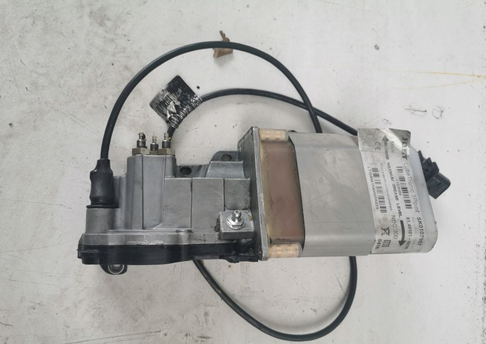 SMAROWANIE SIODŁA JOST MAN TGX TGS 81.49101-6078 - Седло для Грузовиков: фото 1 SMAROWANIE SIODŁA JOST MAN TGX TGS 81.49101-6078 - Седло для Грузовиков: фото 1