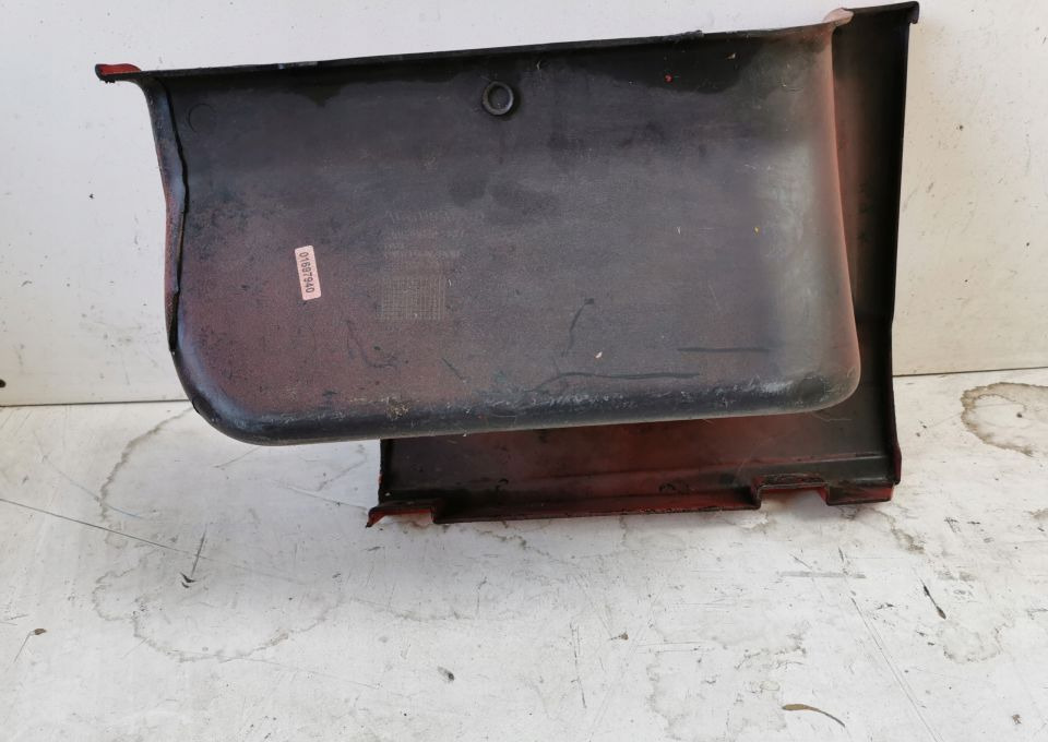 STOPNICA DOLNA VOLVO FH13 RH ORYGINAL 20529640 - Боковая подножка для Грузовиков: фото 2 STOPNICA DOLNA VOLVO FH13 RH ORYGINAL 20529640 - Боковая подножка для Грузовиков: фото 2