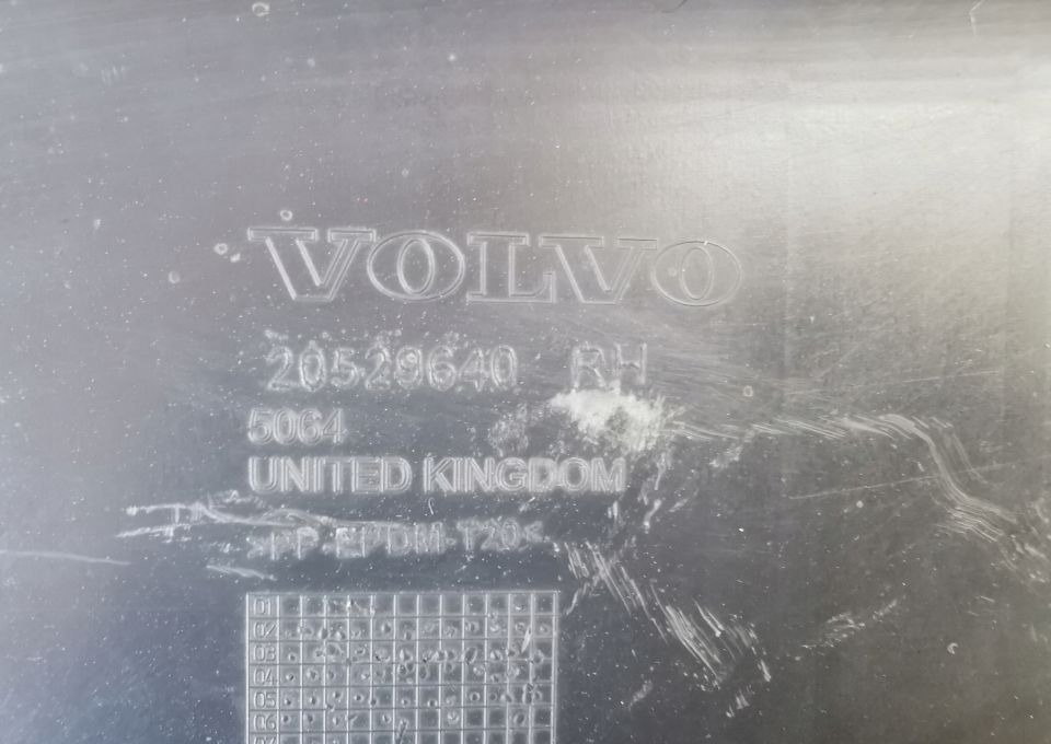 STOPNICA DOLNA VOLVO FH13 RH ORYGINAL 20529640 - Боковая подножка для Грузовиков: фото 3 STOPNICA DOLNA VOLVO FH13 RH ORYGINAL 20529640 - Боковая подножка для Грузовиков: фото 3